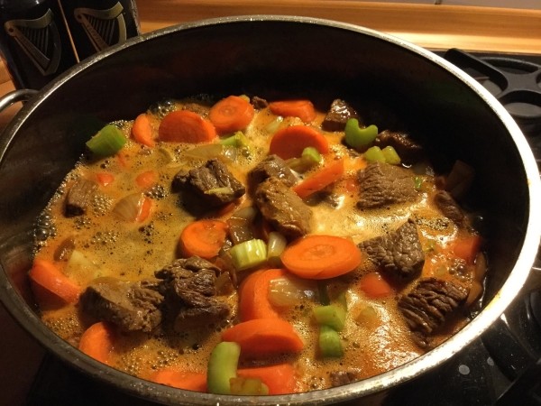Herrlich-herzhaft: Irish Stew, Rezept für Eintopf mit Guinness